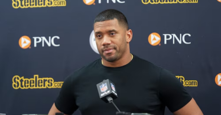 russell wilson signing